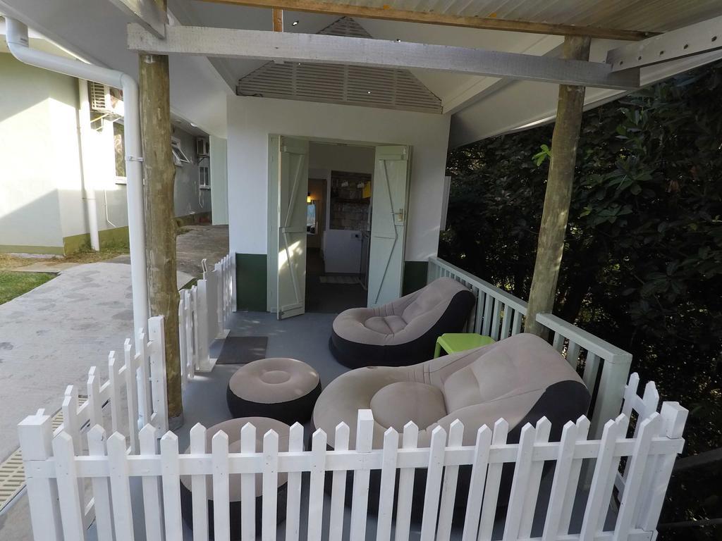Villa Kayola - Self Catering Pointe La Rue Екстер'єр фото